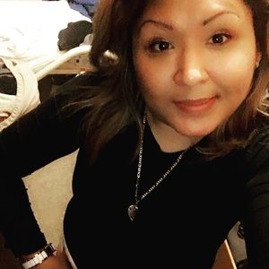 Meet your Posher, Raquel